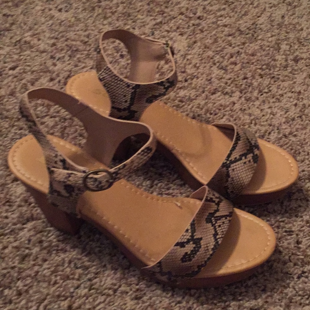 Ladies Snake Skin Platform Sandals